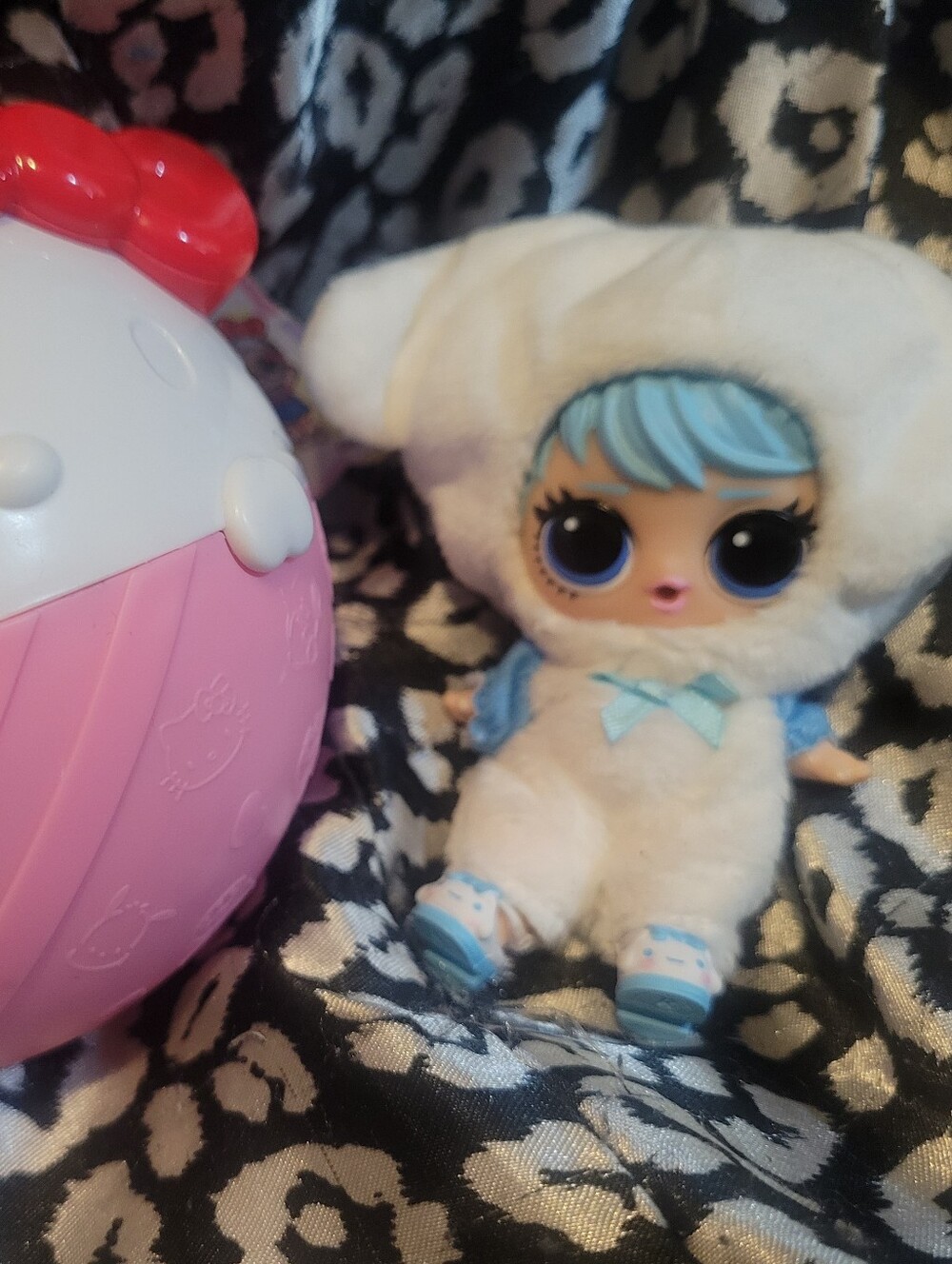 Hello Kitty and Friends × L.O.L. Surprise Dolls - Blue-Haired Doll/Cinnamoroll🩵